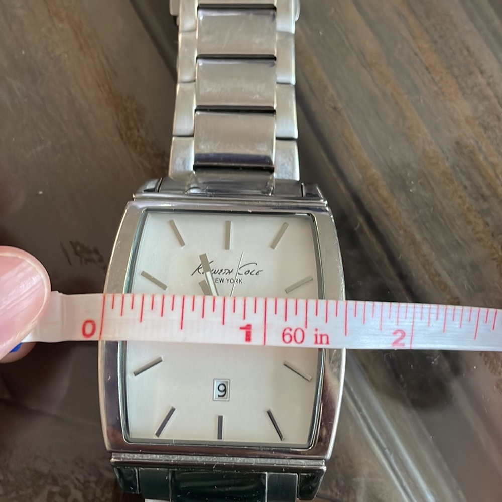 Watch - Picture 4 of 9